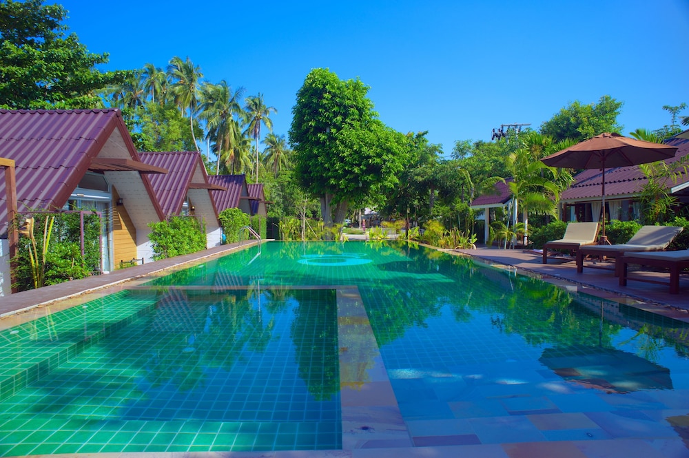 At Samui Haus 44/50