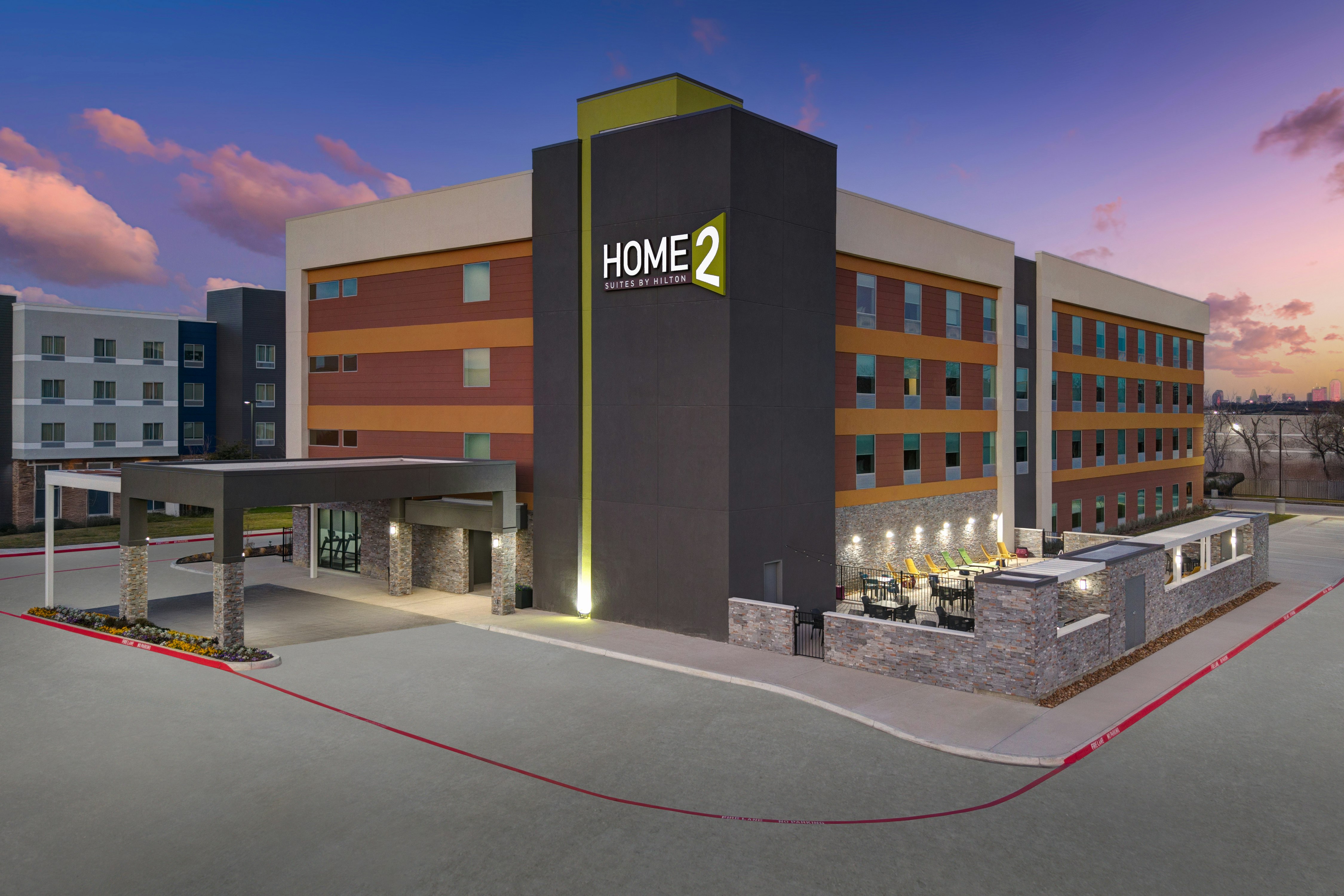 Home2 Suites by Hilton Dallas I-30 Cockrell Hill 14/17