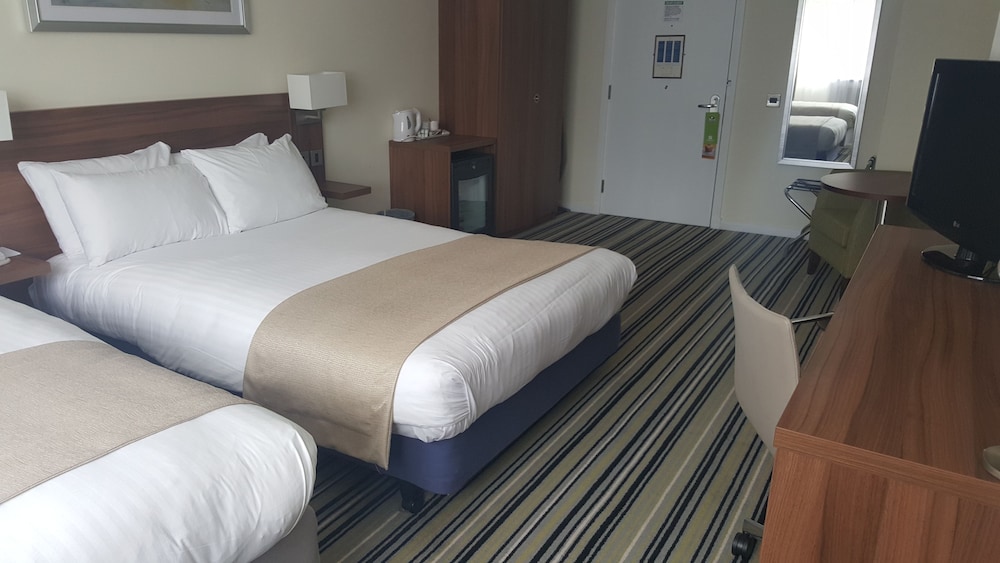 STANDARD, DOUBLE BED, ACCESSIBLE