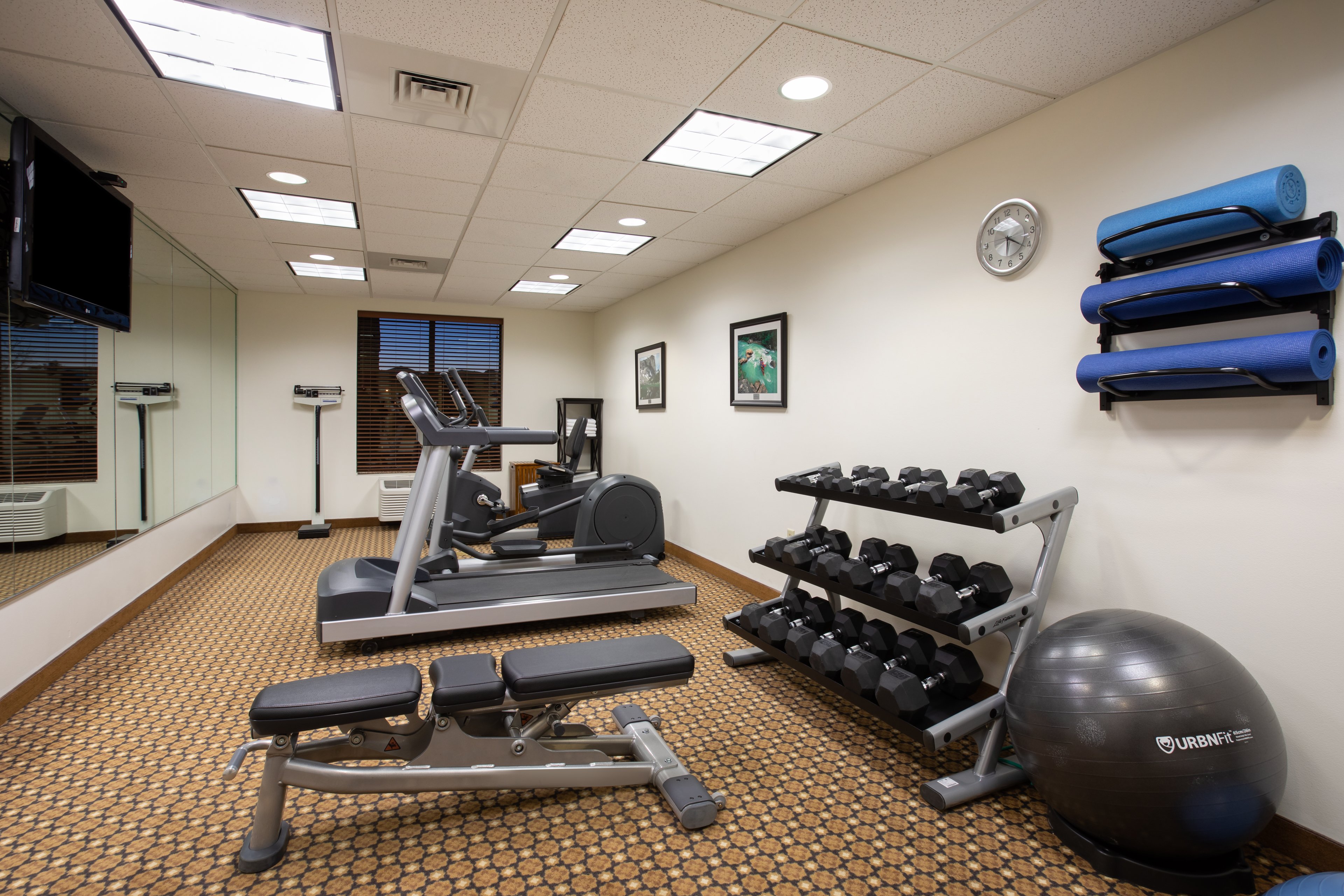 Holiday Inn Express Hotel And Suites Lander 32/50