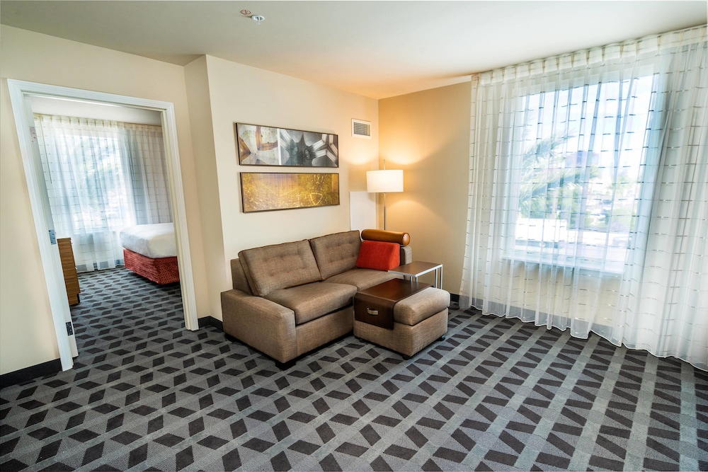 TownePlace Suites Las Vegas Stadium District 33/49