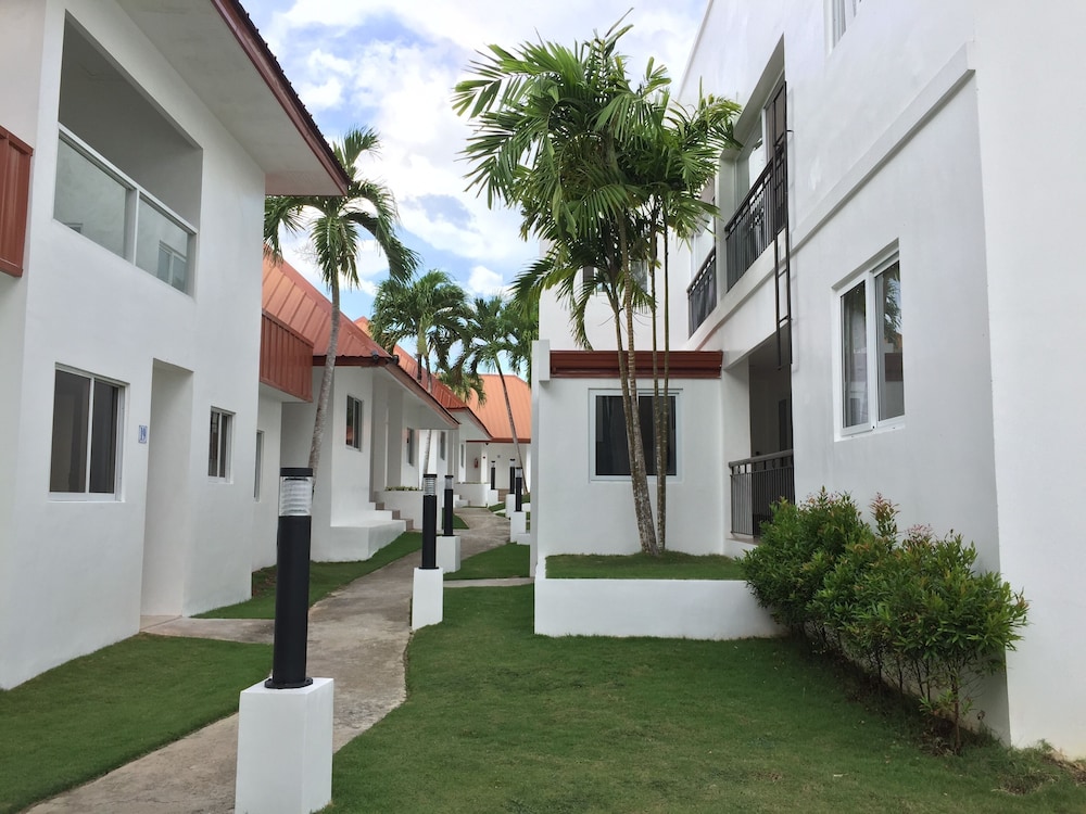 Heartland Hotel Service Rooms And Apartments 30/48