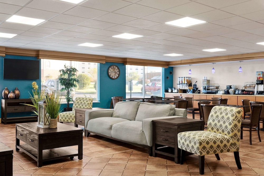 Baymont By Wyndham Elizabethtown 17/27