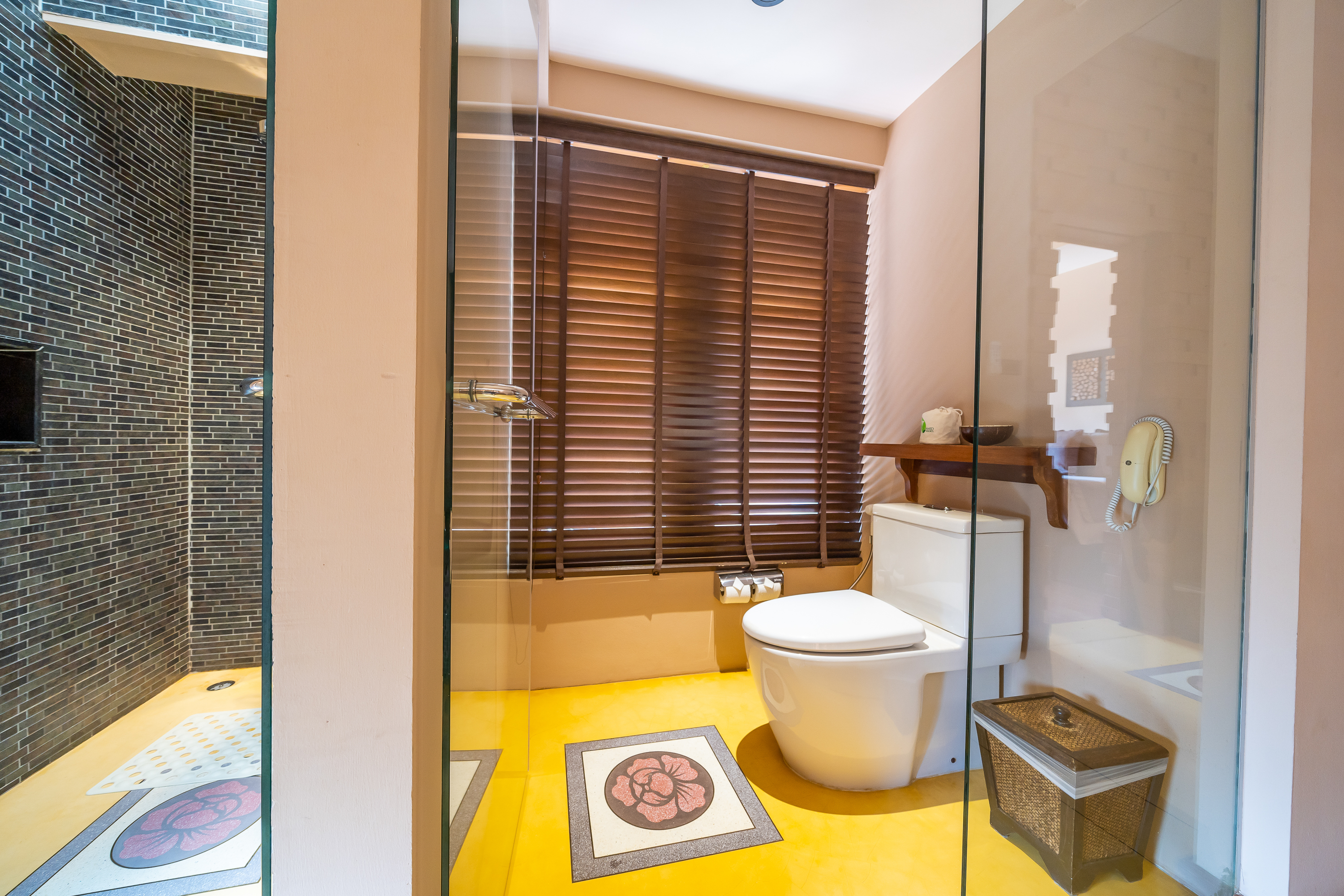 غرفة بريميير بسرير مزدوج، Le Vimarn Cottages And Spa 3/3