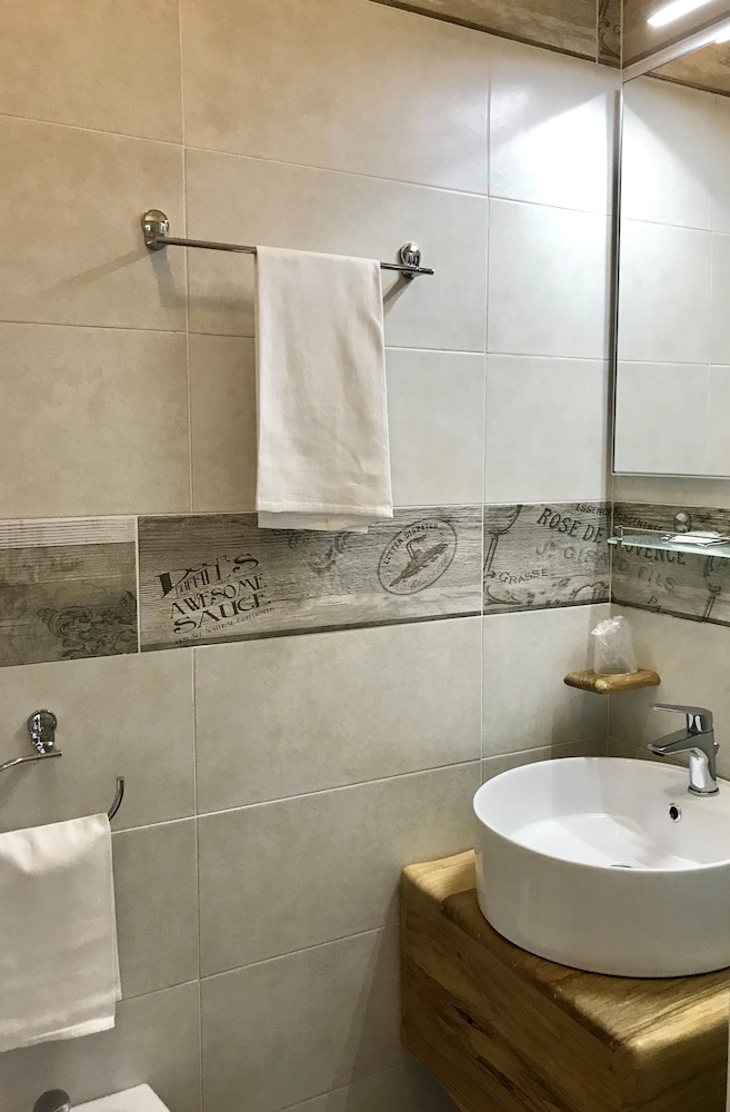 Albergo Moderno 30/33
