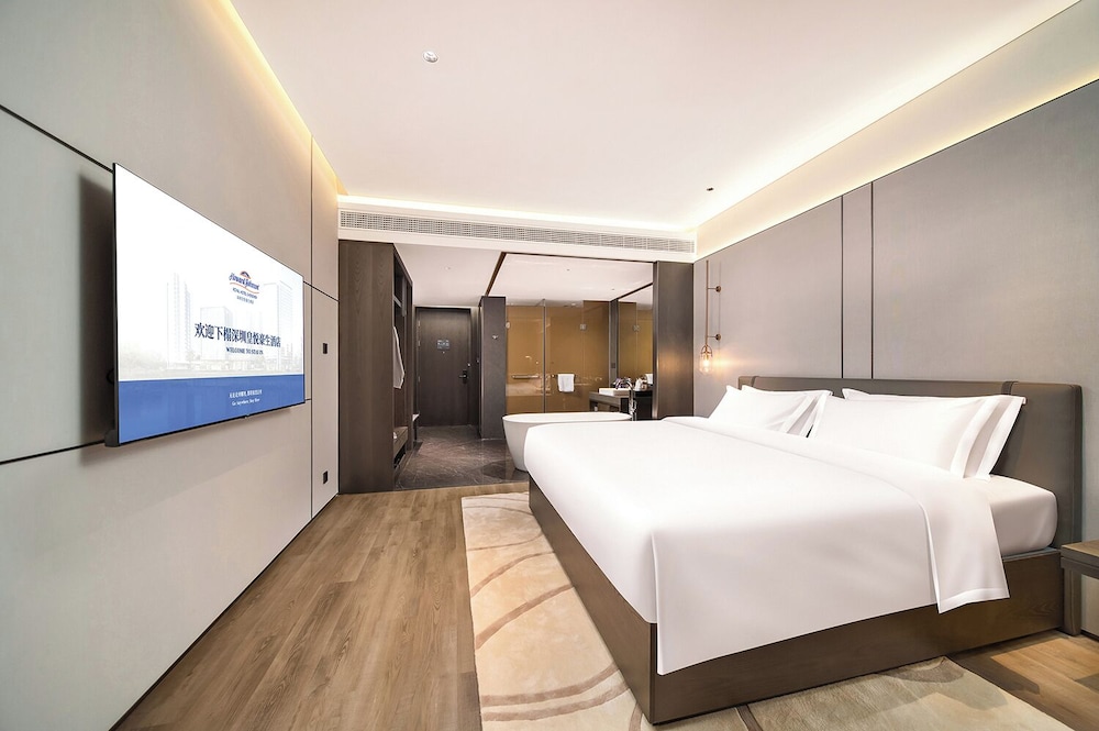 SUPERIOR, KING BED