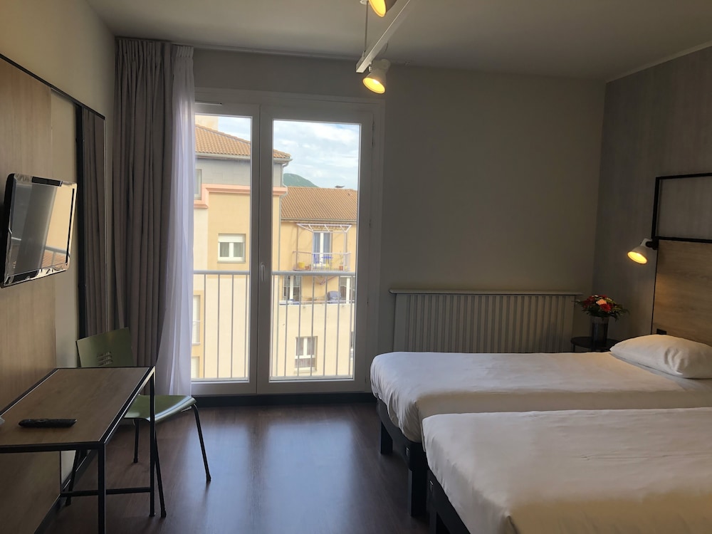 Ibis Millau 19/55