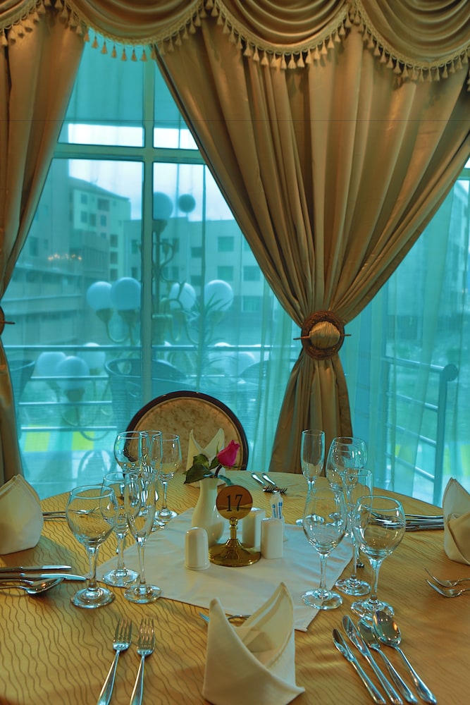 Friendship International Hotel 29/55