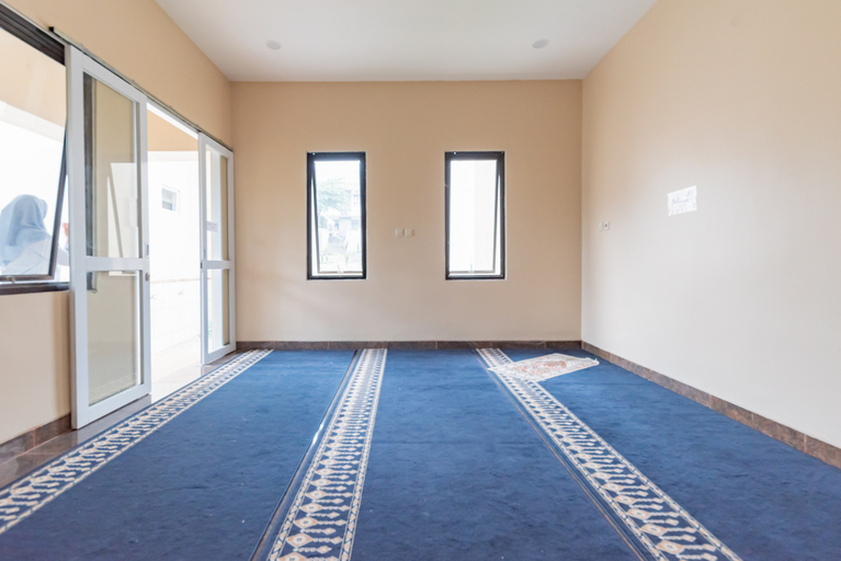 Urbanview Hotel Inkoppabri Cisarua Puncak 10/11
