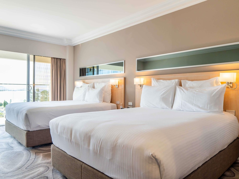 Novotel Wollongong Northbeach 16/69
