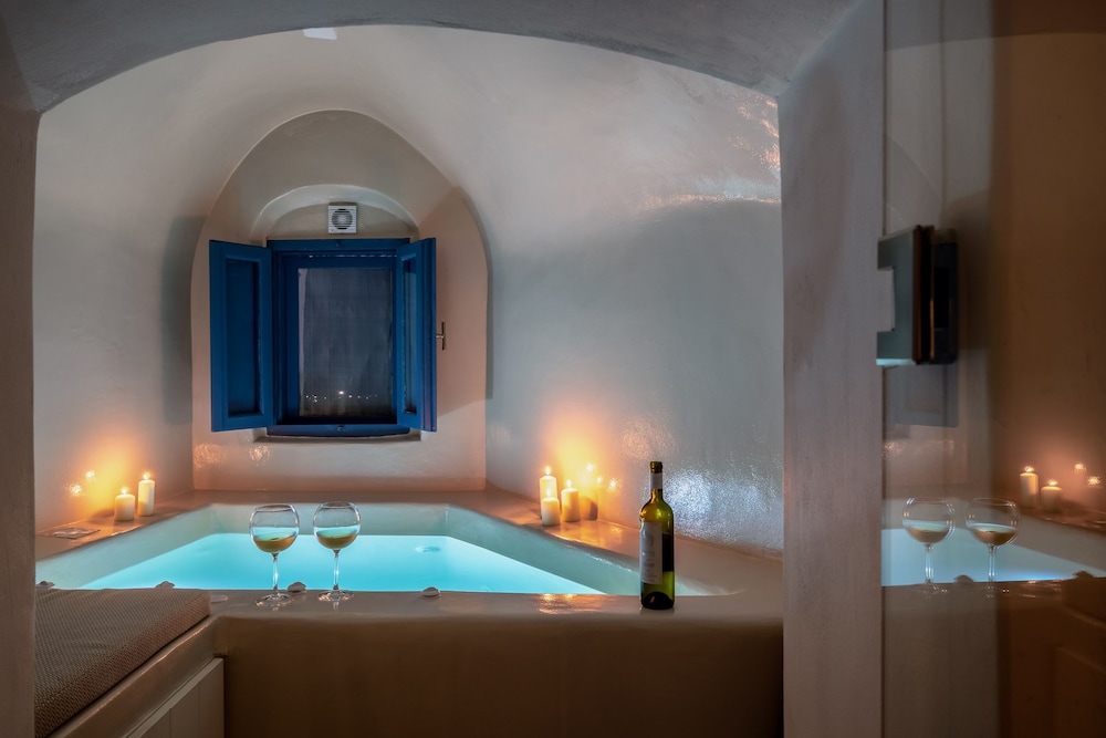 Nalas Cave Suite - Adults Only 23/50