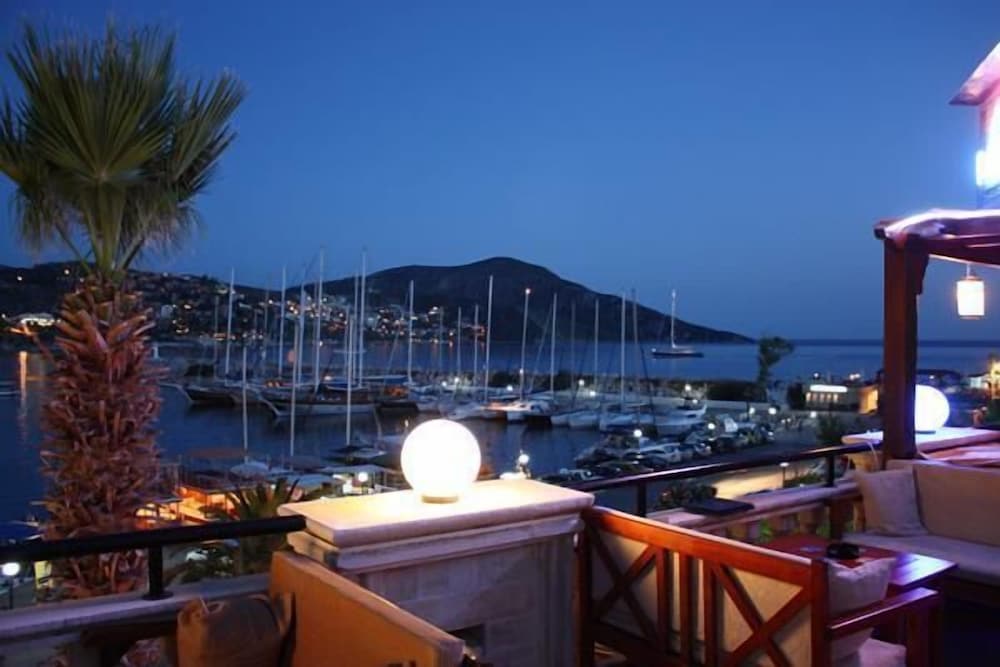 Pirat Hotel 28/35