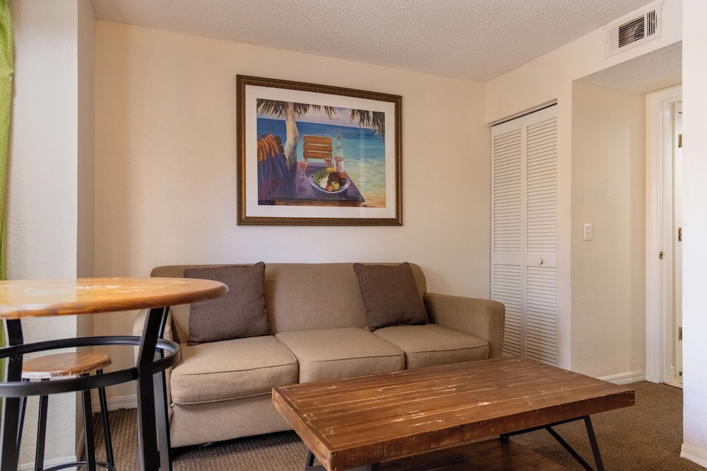 Legacy Vacation Resorts - Orlando Lake - Buena Vista 28/49