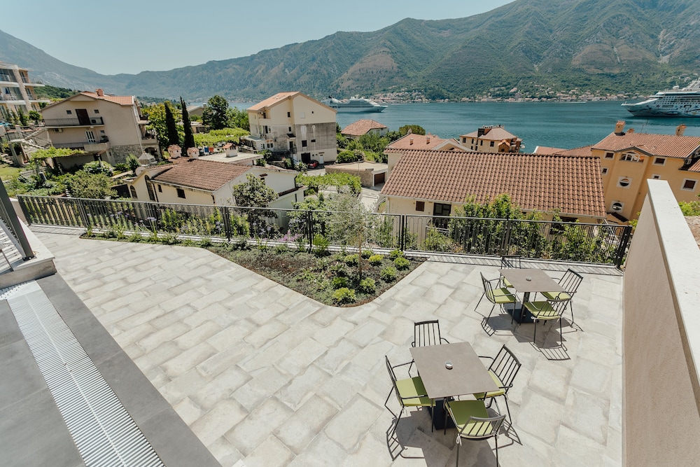Hotel Casa Del Mare Vizura 43/50