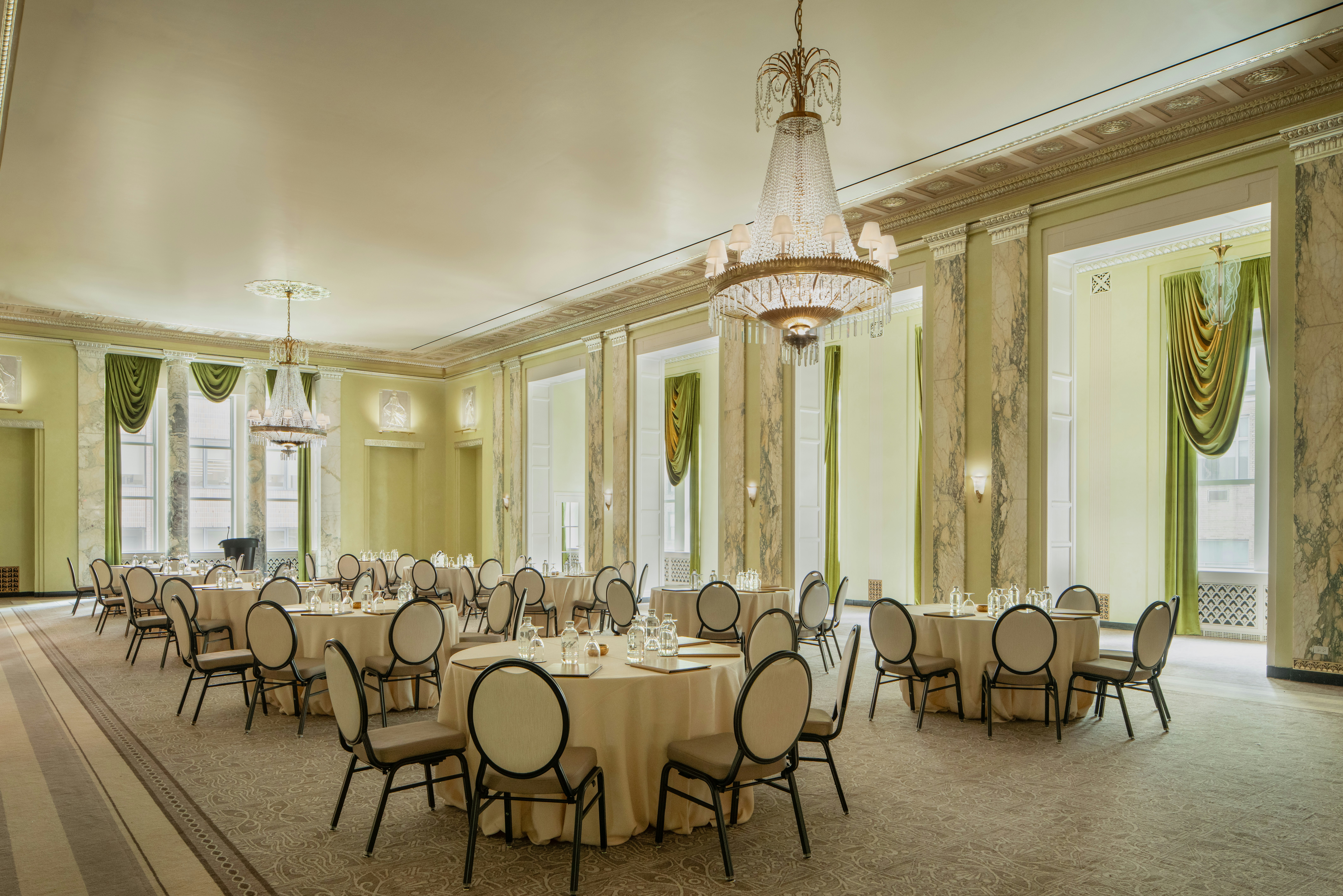 Waldorf Astoria New York 42/54