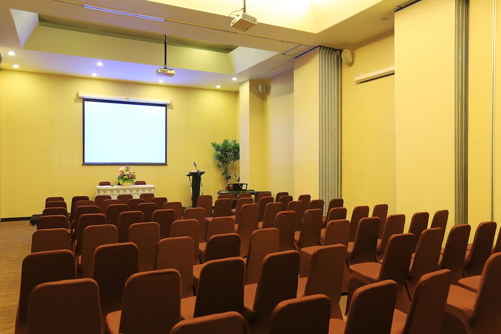 CIPTA HOTEL PANCORAN 40/50
