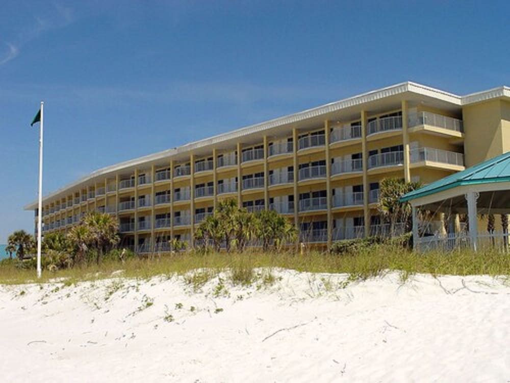 Boardwalk Beach Resort Hotel 8/65