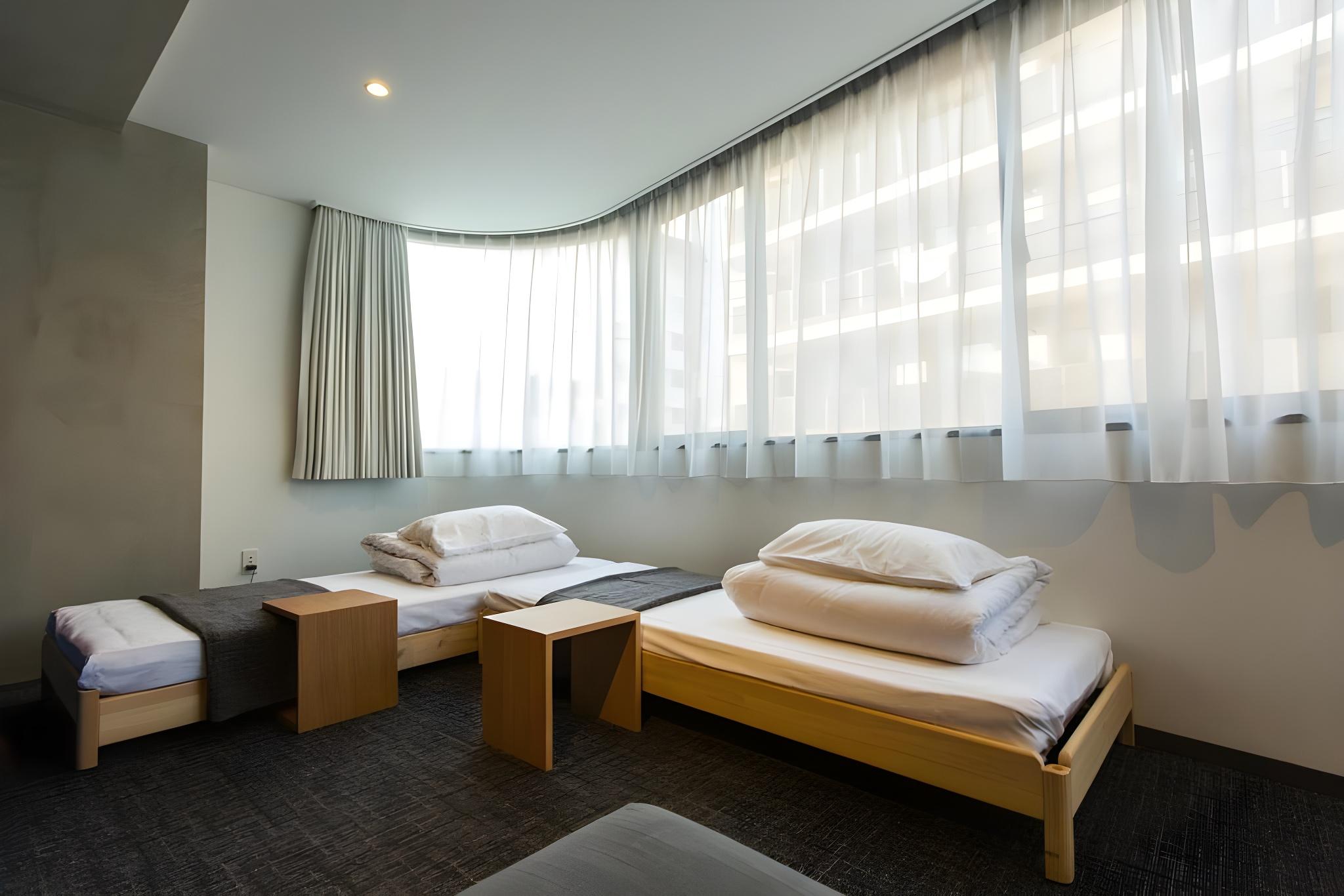 Female Dorm, Female Only, Triple