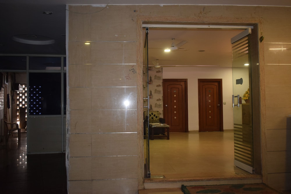 Capital O 891 Hotel Kadamb Inn 2/61