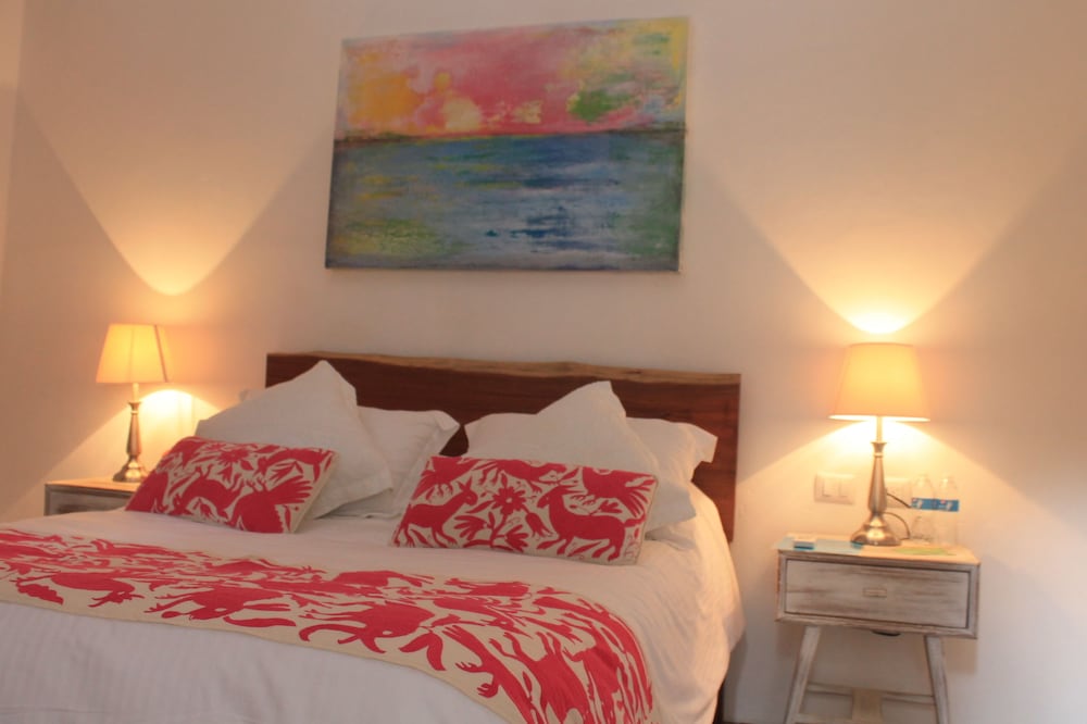 Toto Blue Hotel Boutique 24/72