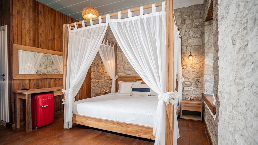 Alba Otel Alacati 15/50