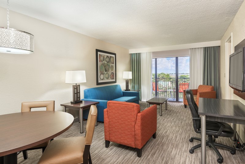 Holiday Inn Express & Suites Ft. Lauderdale-Plantation 29/50