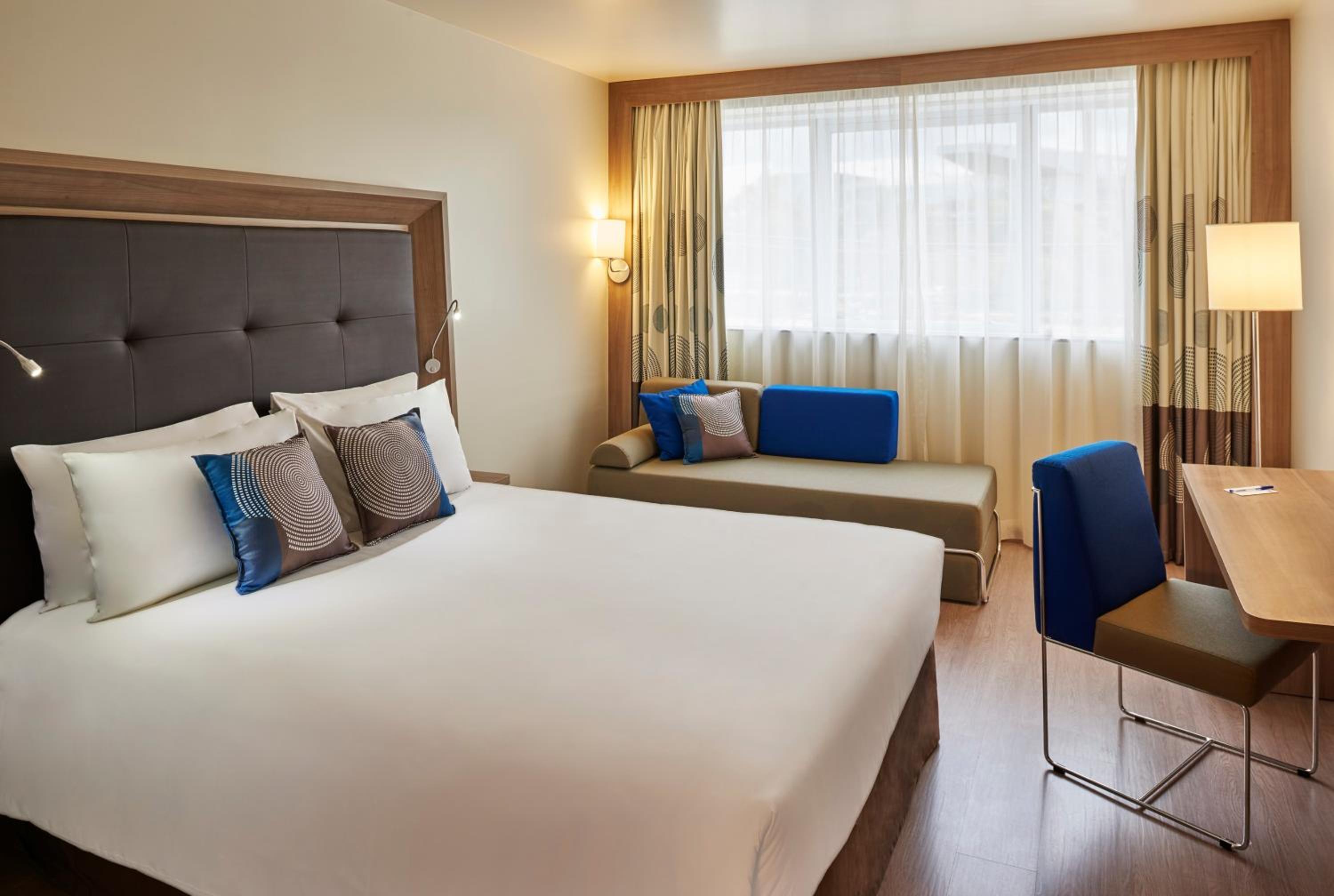 EXECUTIVE, DOUBLE BED