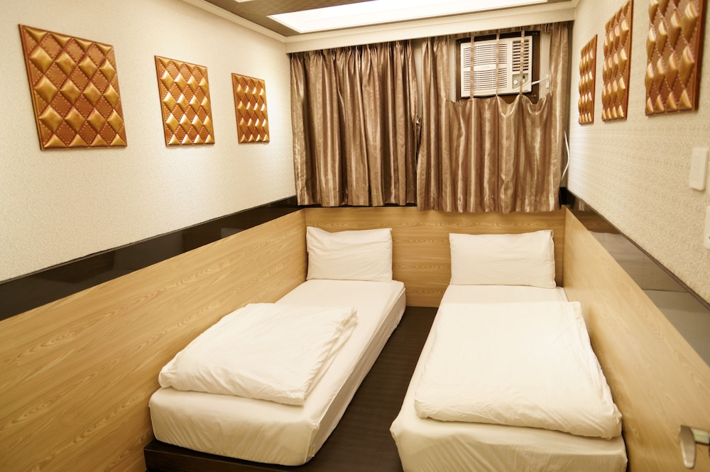 Rai Lei Hotel 28/50