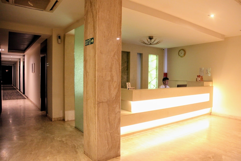 J HOTEL 6/40