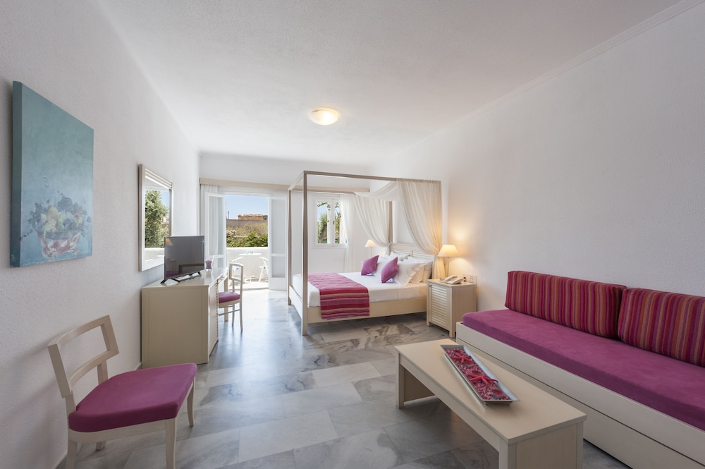 Narges Hotel 34/50
