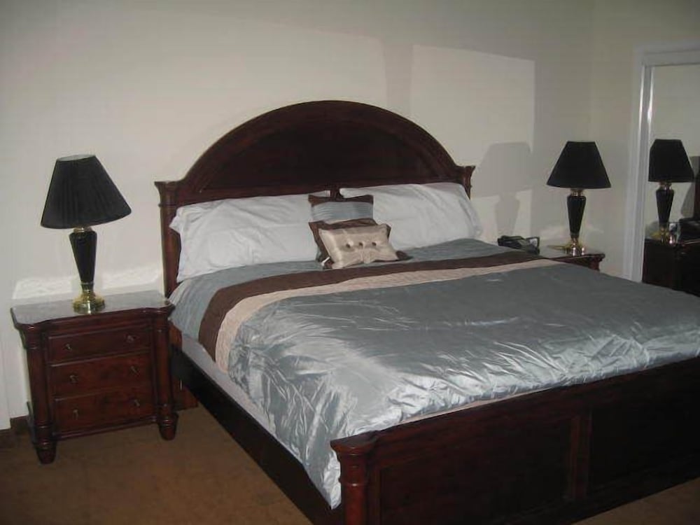 Shore Stay Suites 8/22