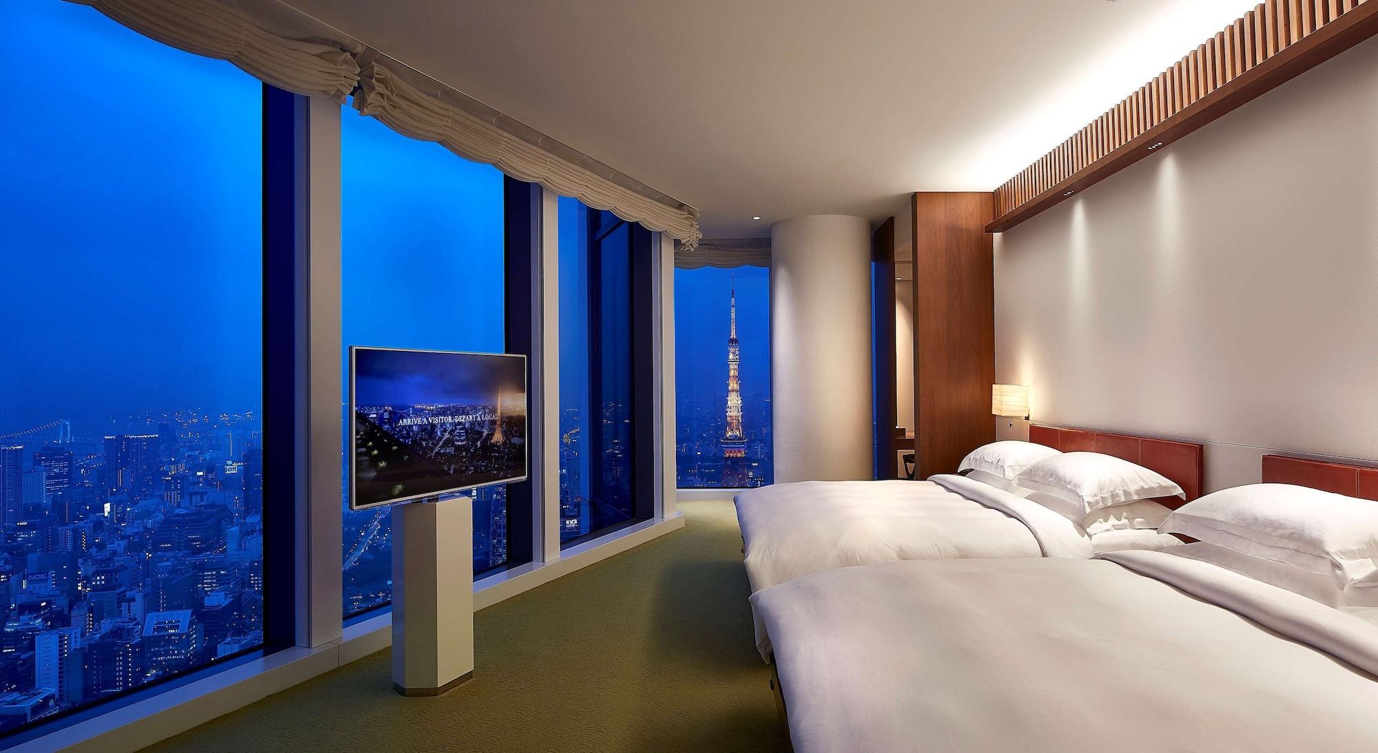 Suite, 2 King Beds, Bay View