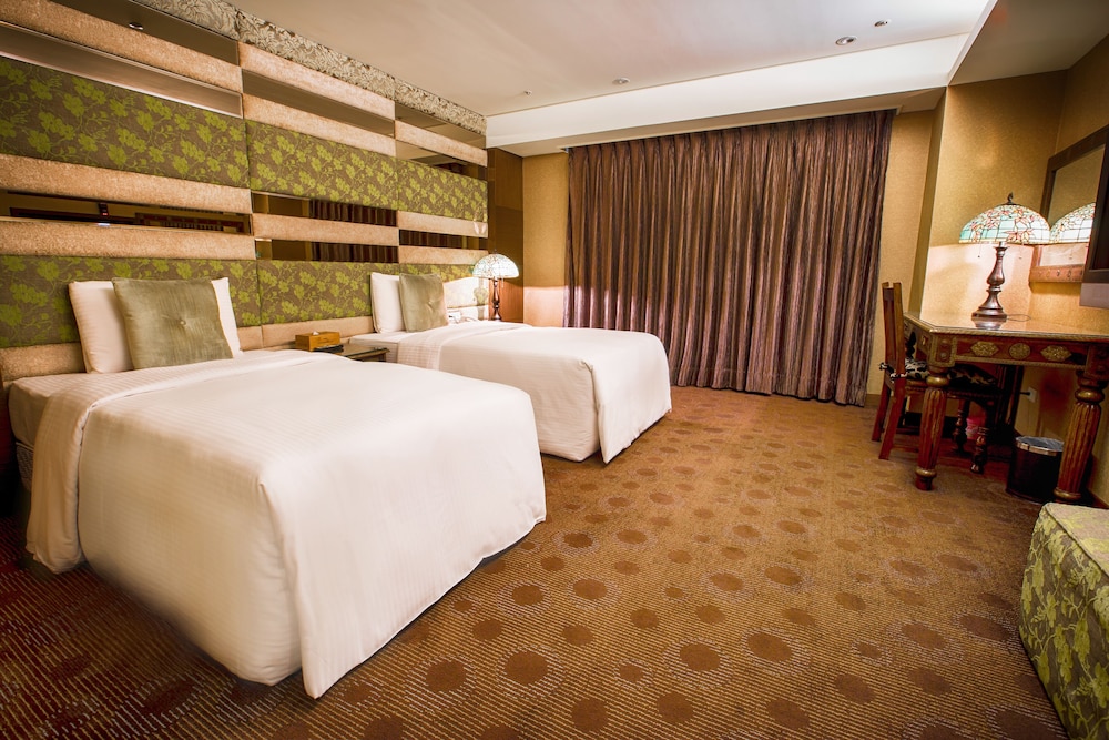 Cai She Hotel 24/48