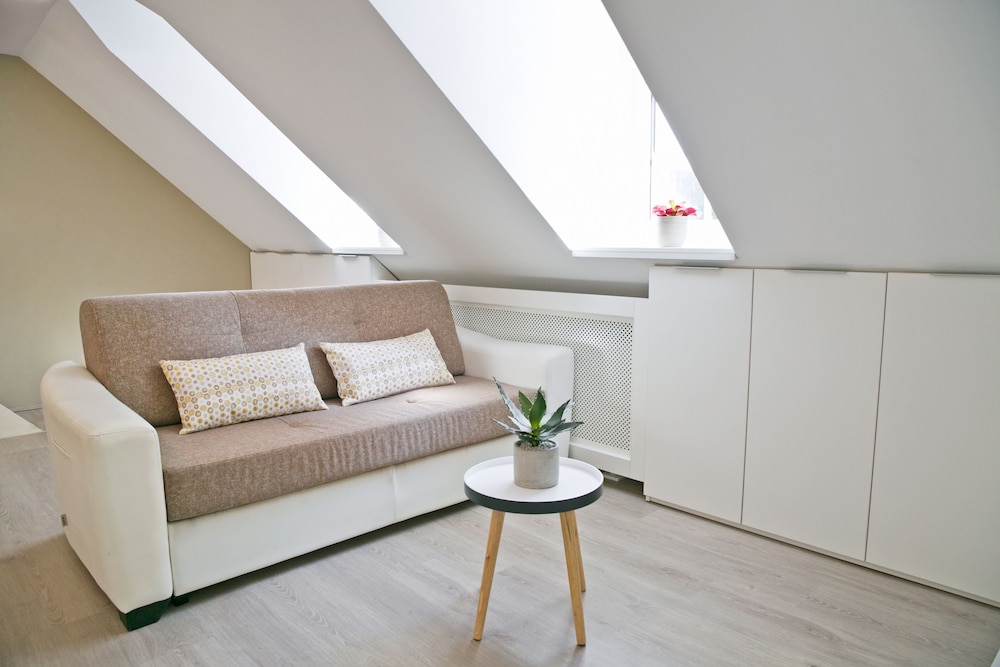 Apartments Hisa Pod Gradom 23/50