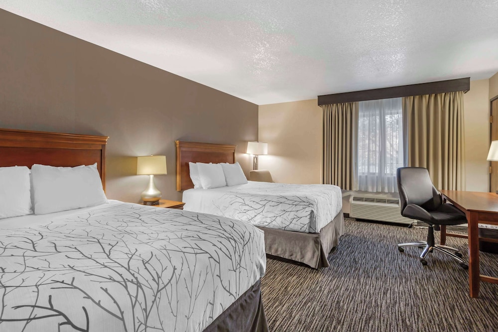 Standard, 2 Queen Beds, Accessible