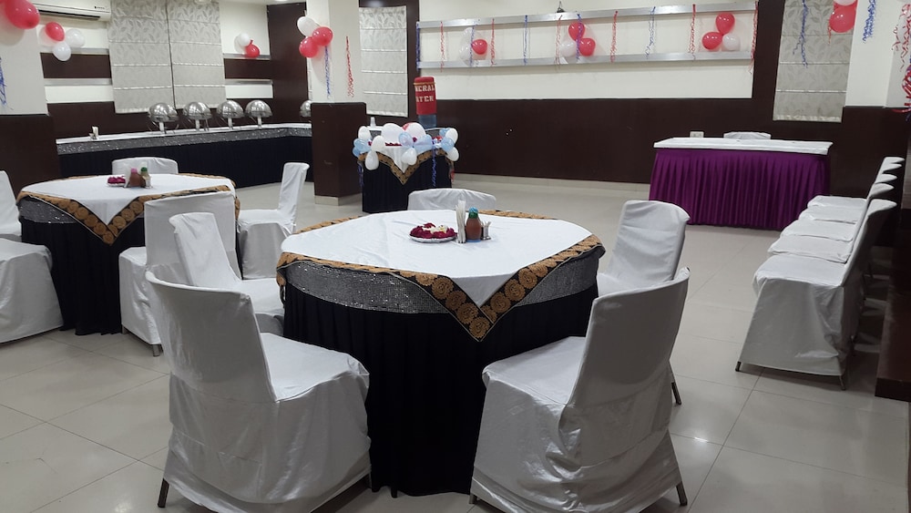 Mandakini Plaza Hotel 16/21