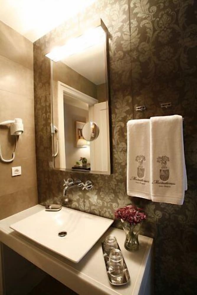 Hotel Palacio Munatones 46/50