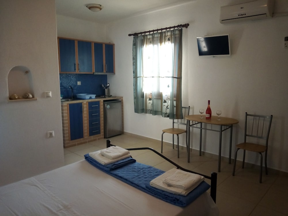 Ammoudia Studios 25/49