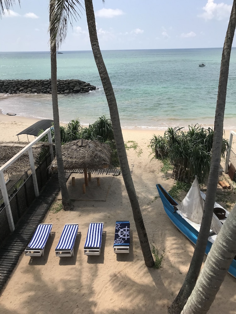 White Sand Villa Hikkaduwa 22/23