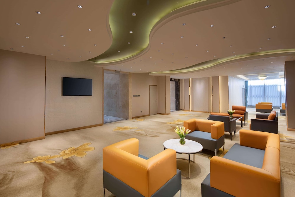 Microtel by Wyndham Lijiang 17/20