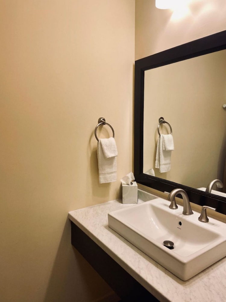 University Inn At Duke Hospital 15/42