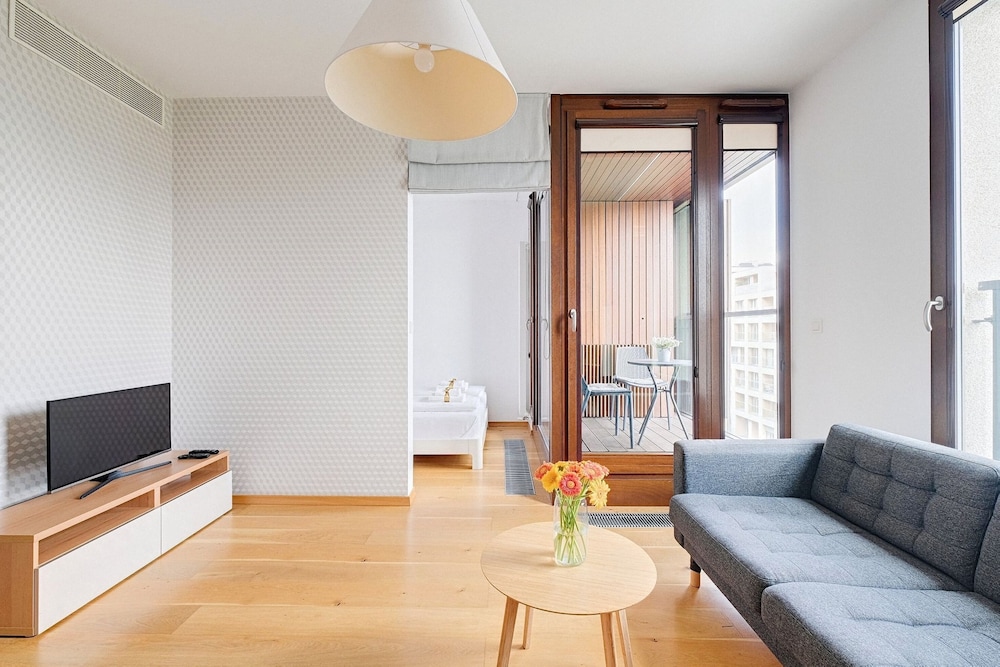 GO Apartments 33/50