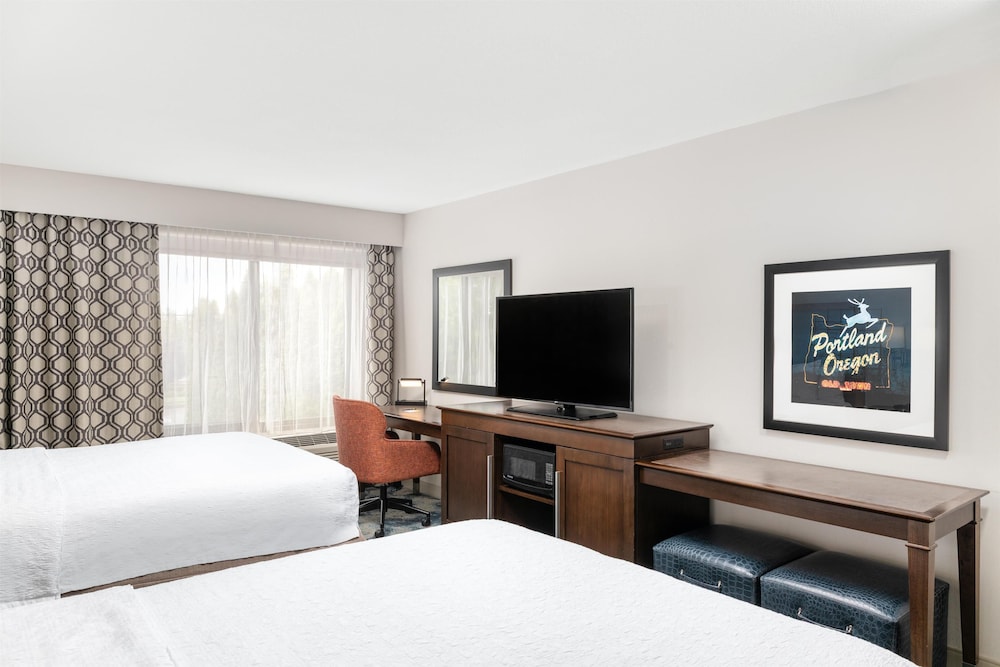 غرفة قياسية بسريرين مزدوجين، Hampton Inn Portland East 8/10