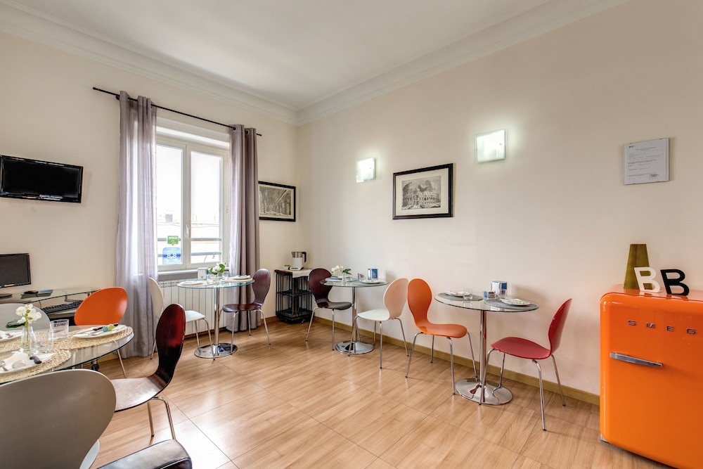BON TON SUITE 37/49