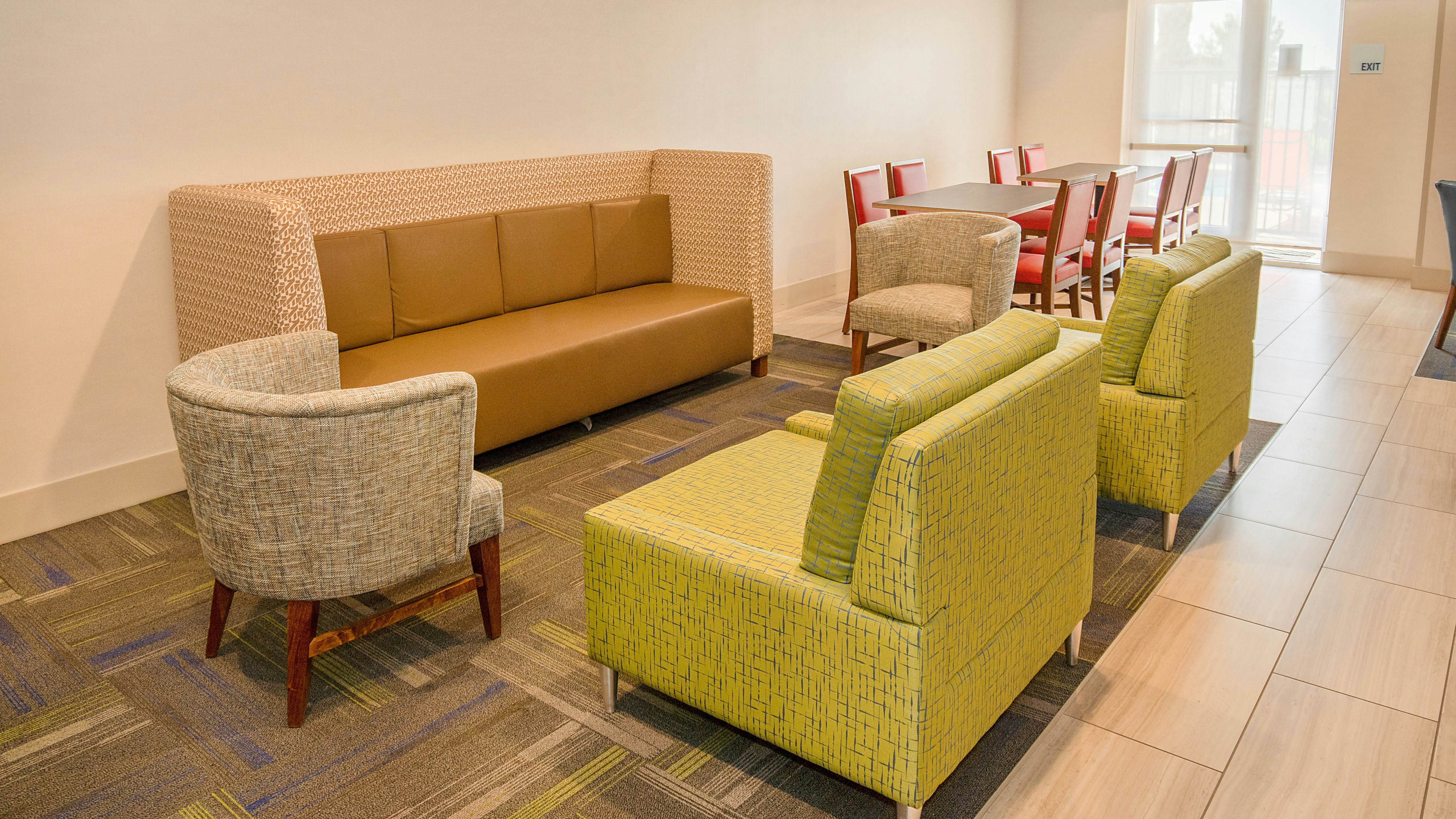 Holiday Inn Express Hotel And Suites Porterville 23/26
