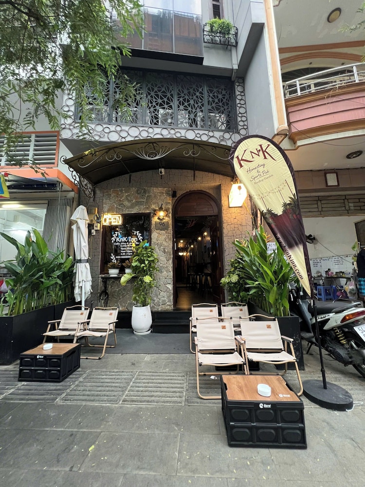 Tago Boutique 3/71