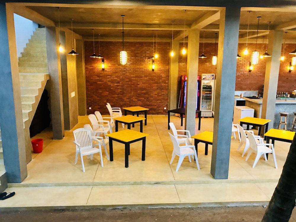 Central Beach Inn 21/50