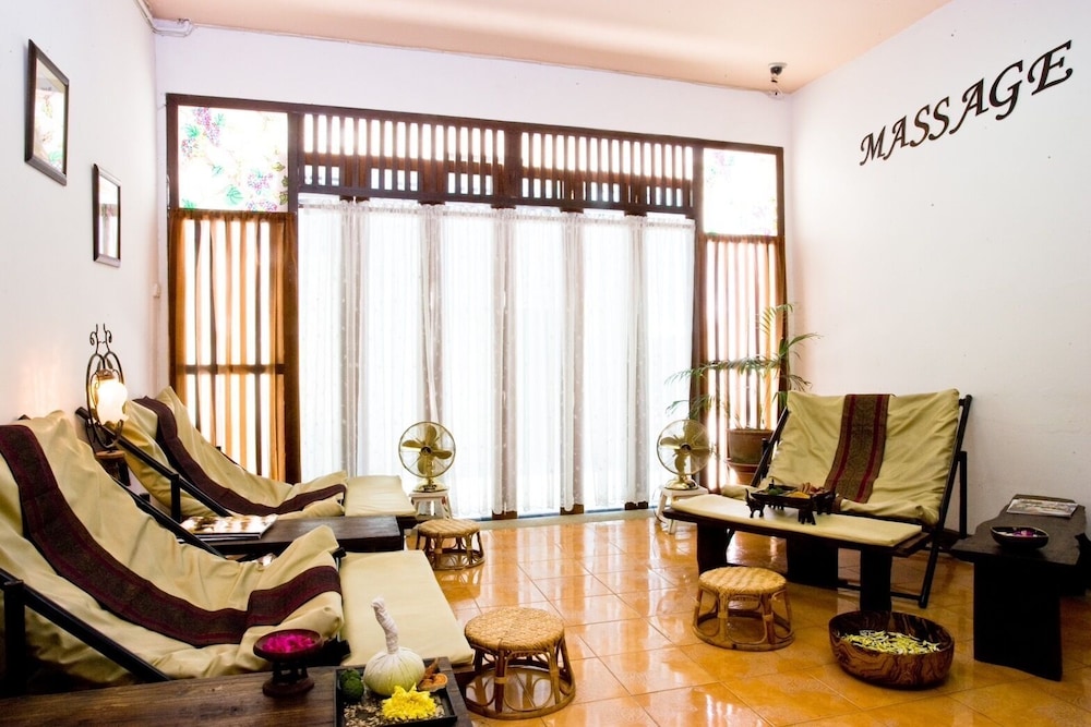 Eurana Boutique Hotel 66/87