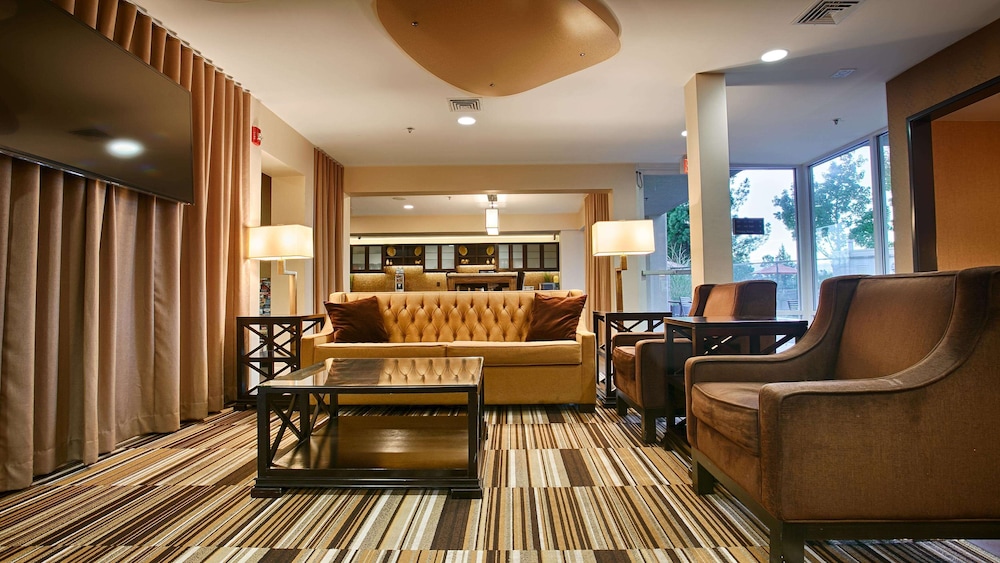 Best Western Plus Rancho Cordova Inn 42/63