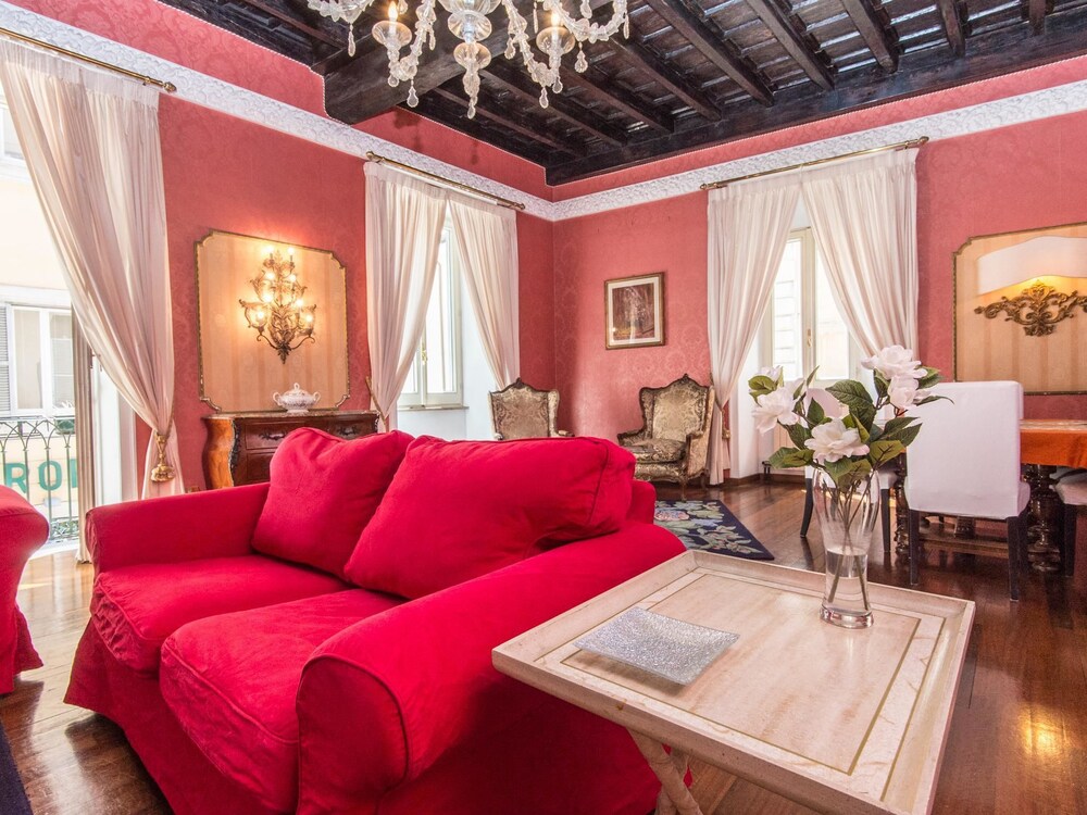 RSH Spanish Steps Luxury Apartment 20/44